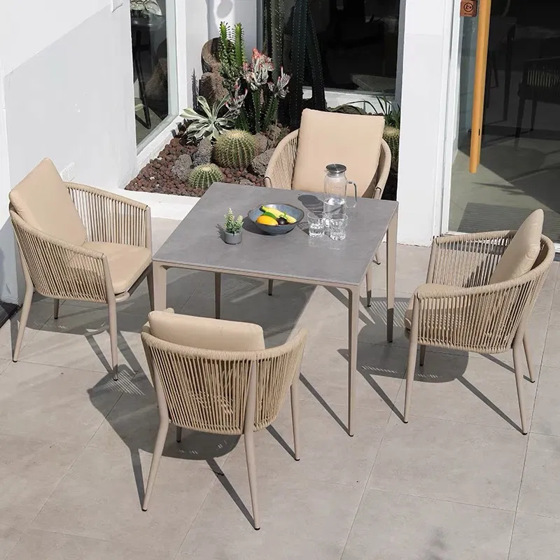 VESPER CHAIR