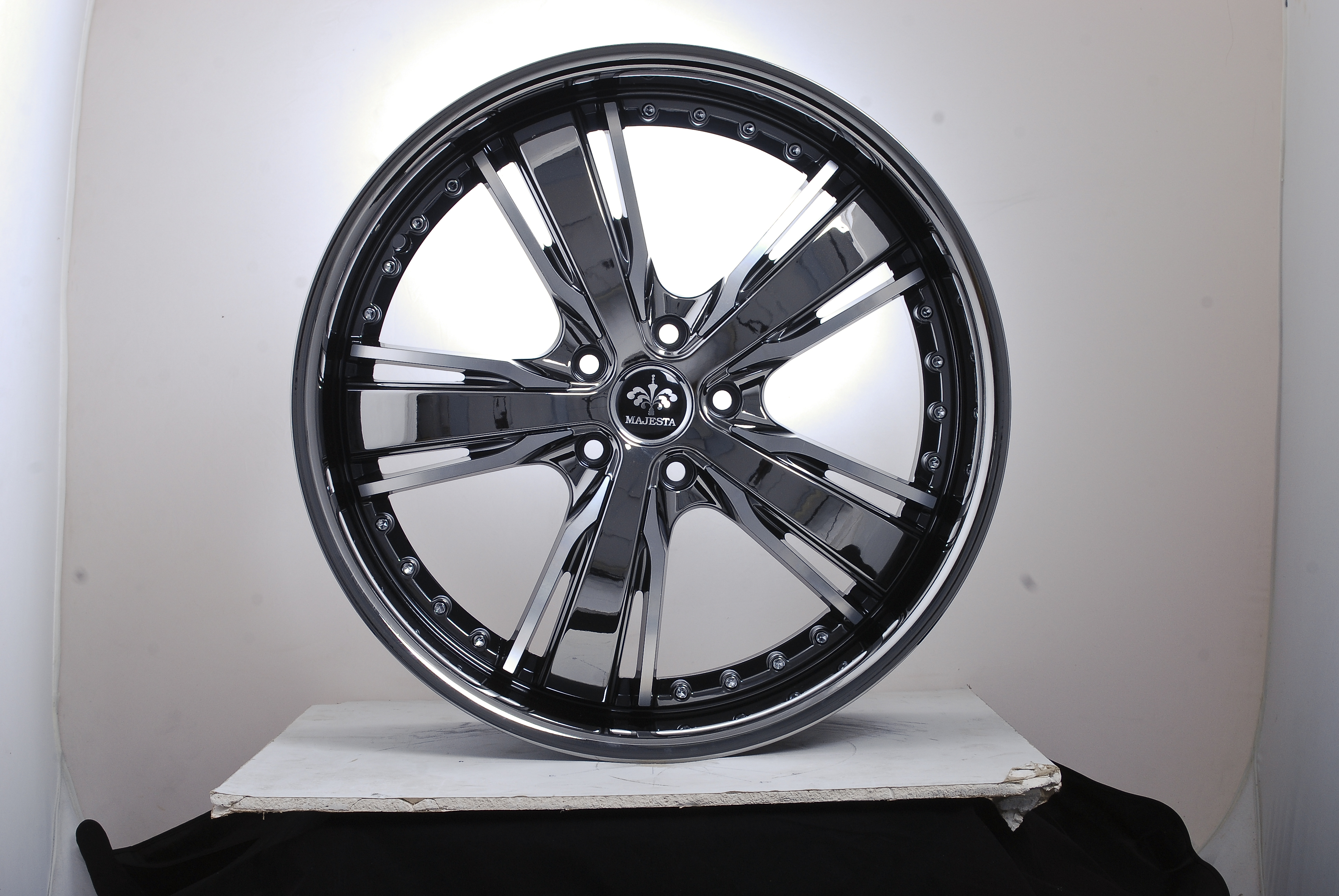 แม็กซ์ VTF 20X8.5 5X114.3 ET42 INOX.C-MP2SP (สีโครมเมียมขอบเลส)