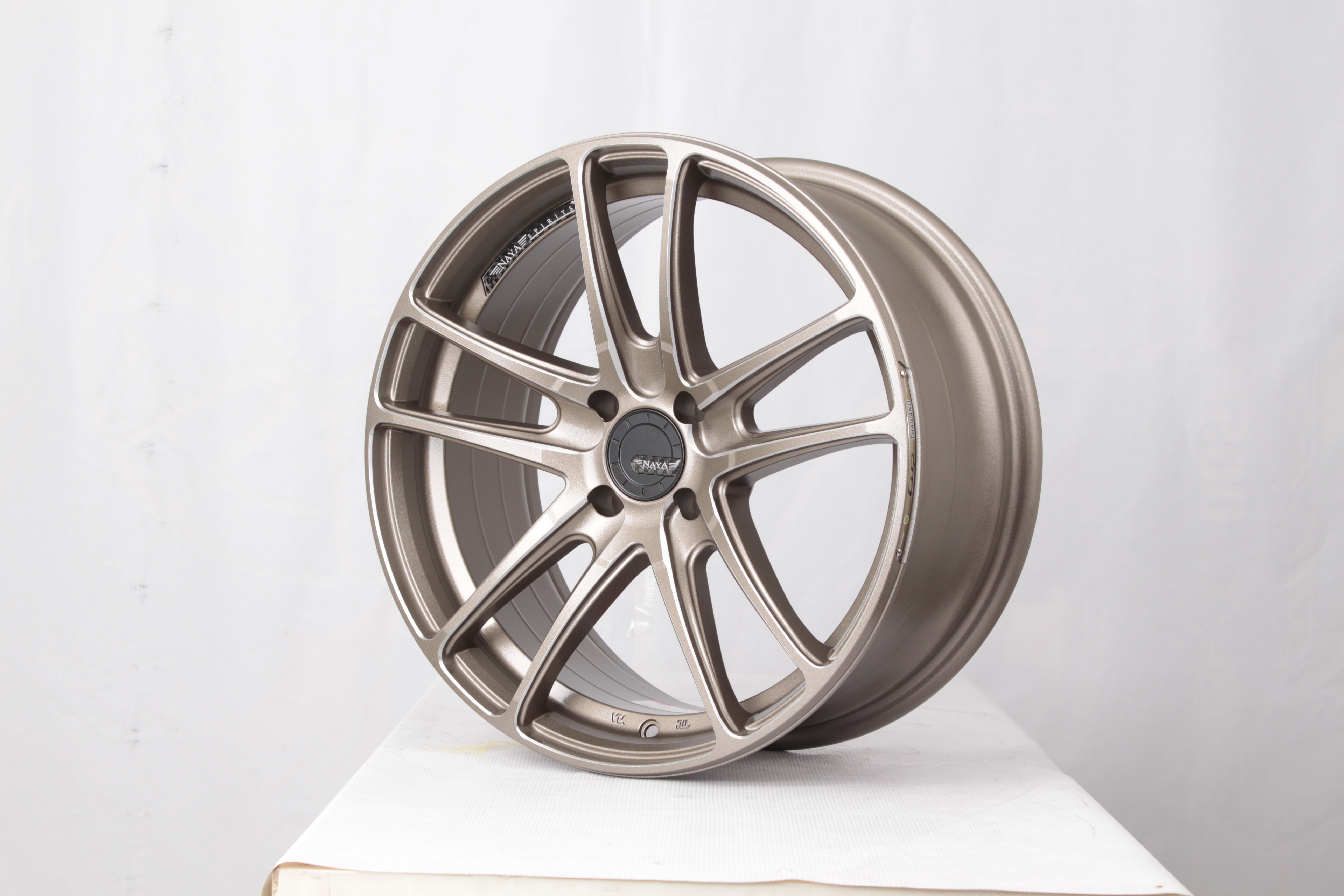 แม็กซ์ LOTUS-V.6 17X7.5 4X100 ET33 BR(SANDY/MS) (สีน้ำตาลด้านCNCข้างก้าน)