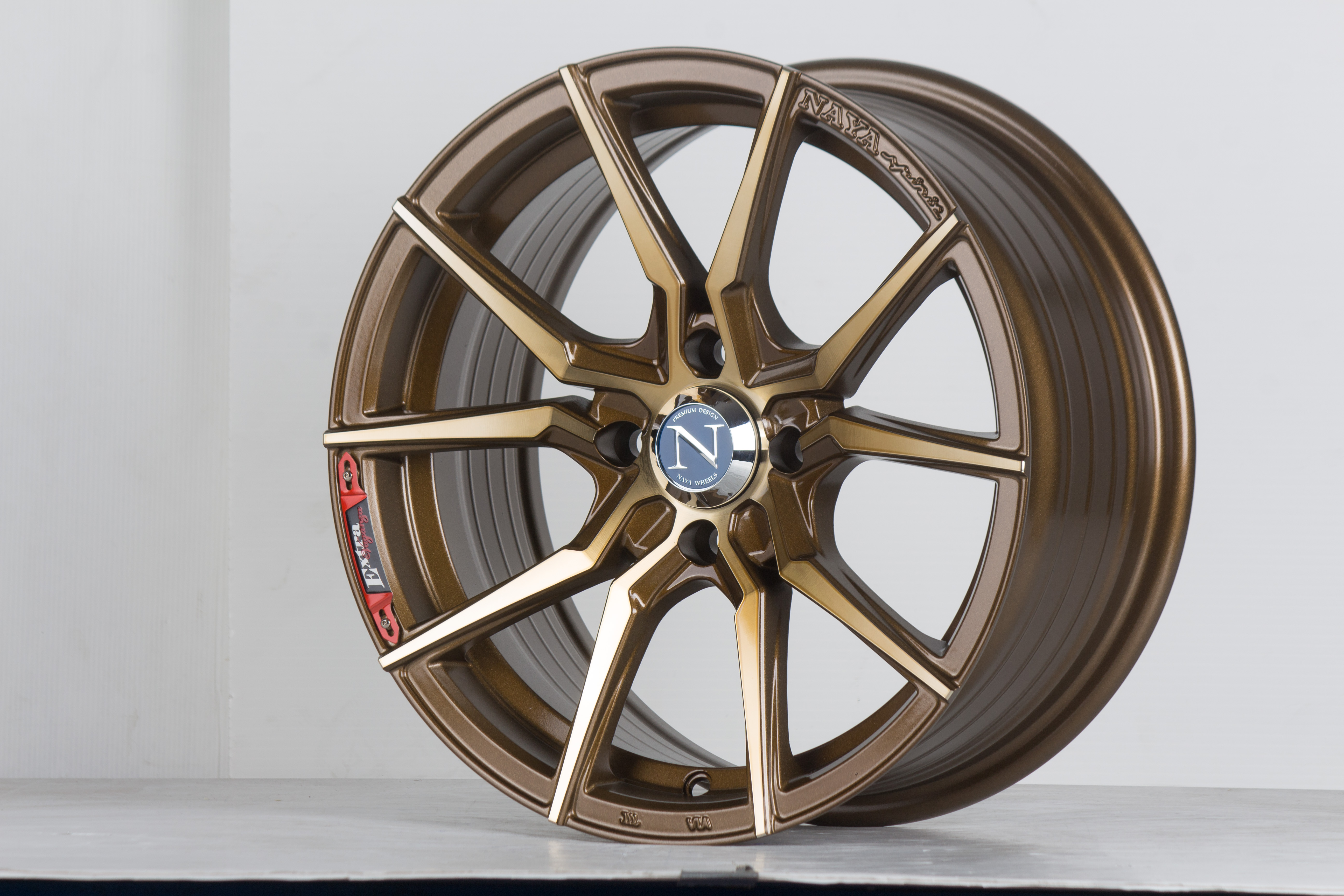 แม็กซ์ EVEREST-2 PREMIUM (YA9961) 15X7.0 4x100 ET30 CB. 67.1 NO-PTG (สีน้ำตาลยิงทรายกลึงหน้าไดร์ทอง)