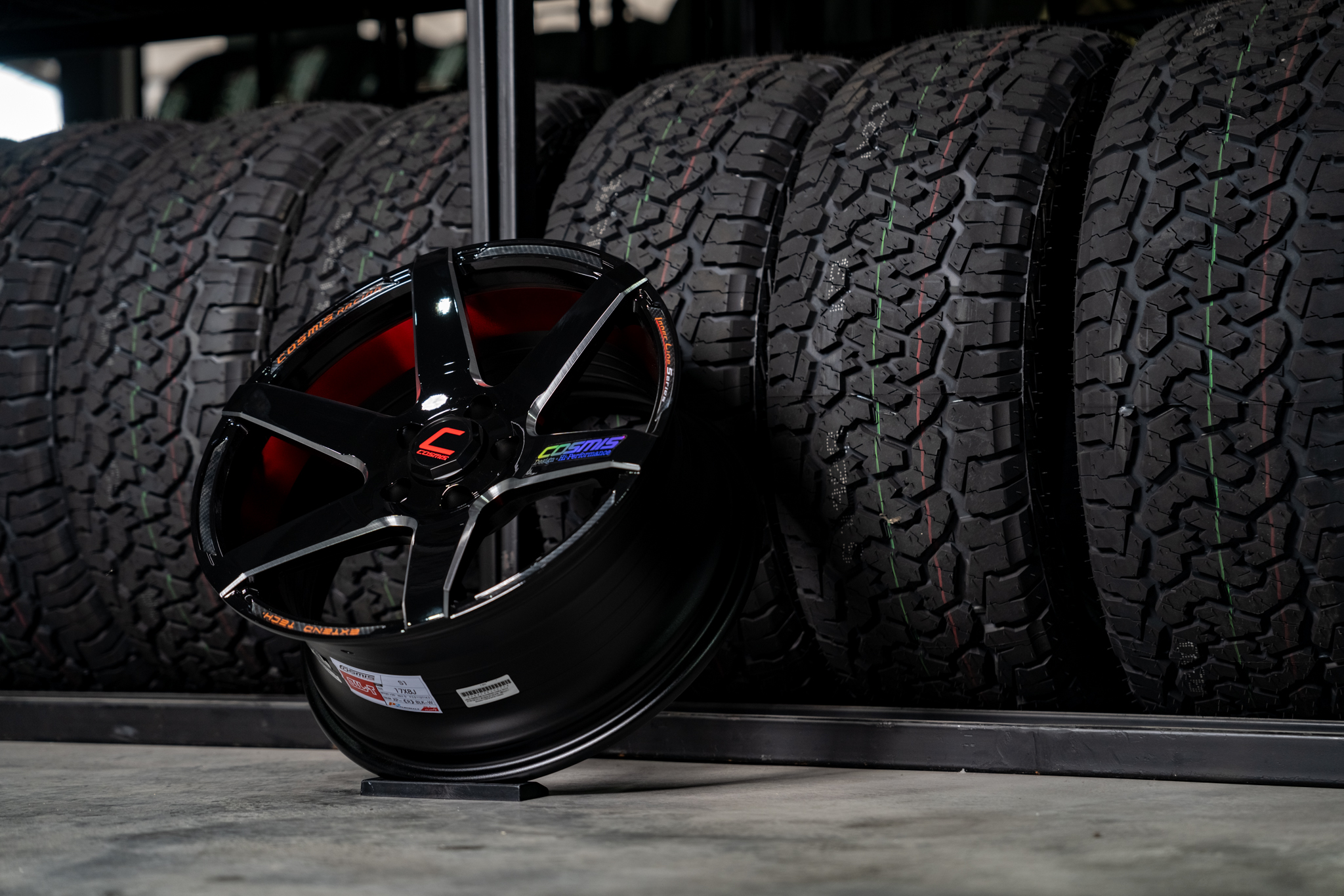 แม๊กซ์ INNERLINE.S1 (YA9929) 17X8.0 5x100 ET30 CB.67.1 (R)BLK-W-XZ (สีดำเงา+ท้องแดง+CNCข้างก้าน+ตัวหนังสือ)