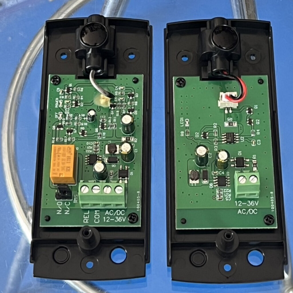 เซ็นเซอร์กันหนีบแบบเดินสาย Commando จับระยะได้ไกลสูงสุด 15 เมตร สำหรับมอเตอร์ประตูรีโมท