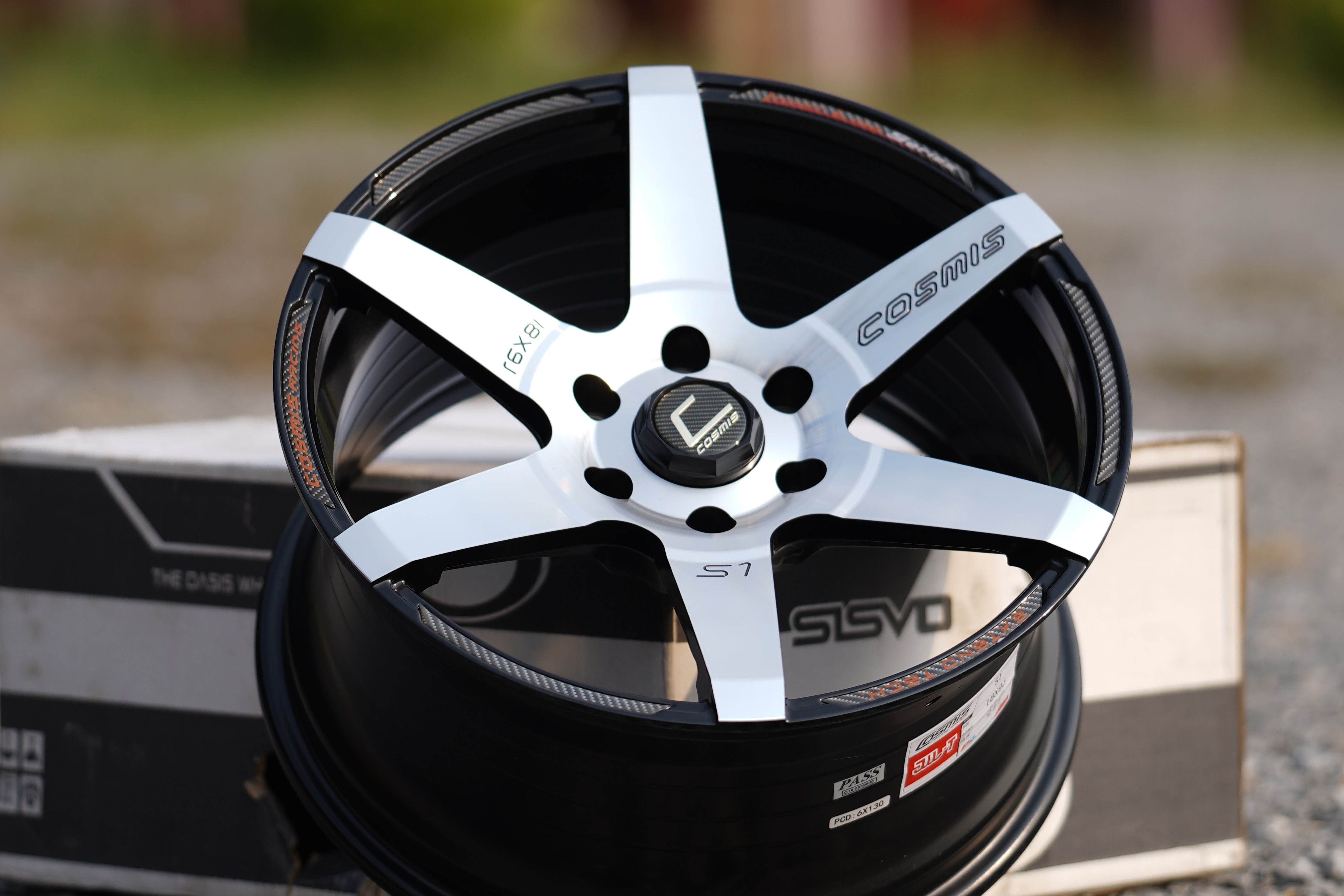 ล้อแม็กซ์ COSMIS INNERLINE.S1 (YA9929) 18X9.0 6X130 ET35 CB.75 B-P XZ (สีหน้าเงาร่องดำ+CNCตัวหนังสือ)