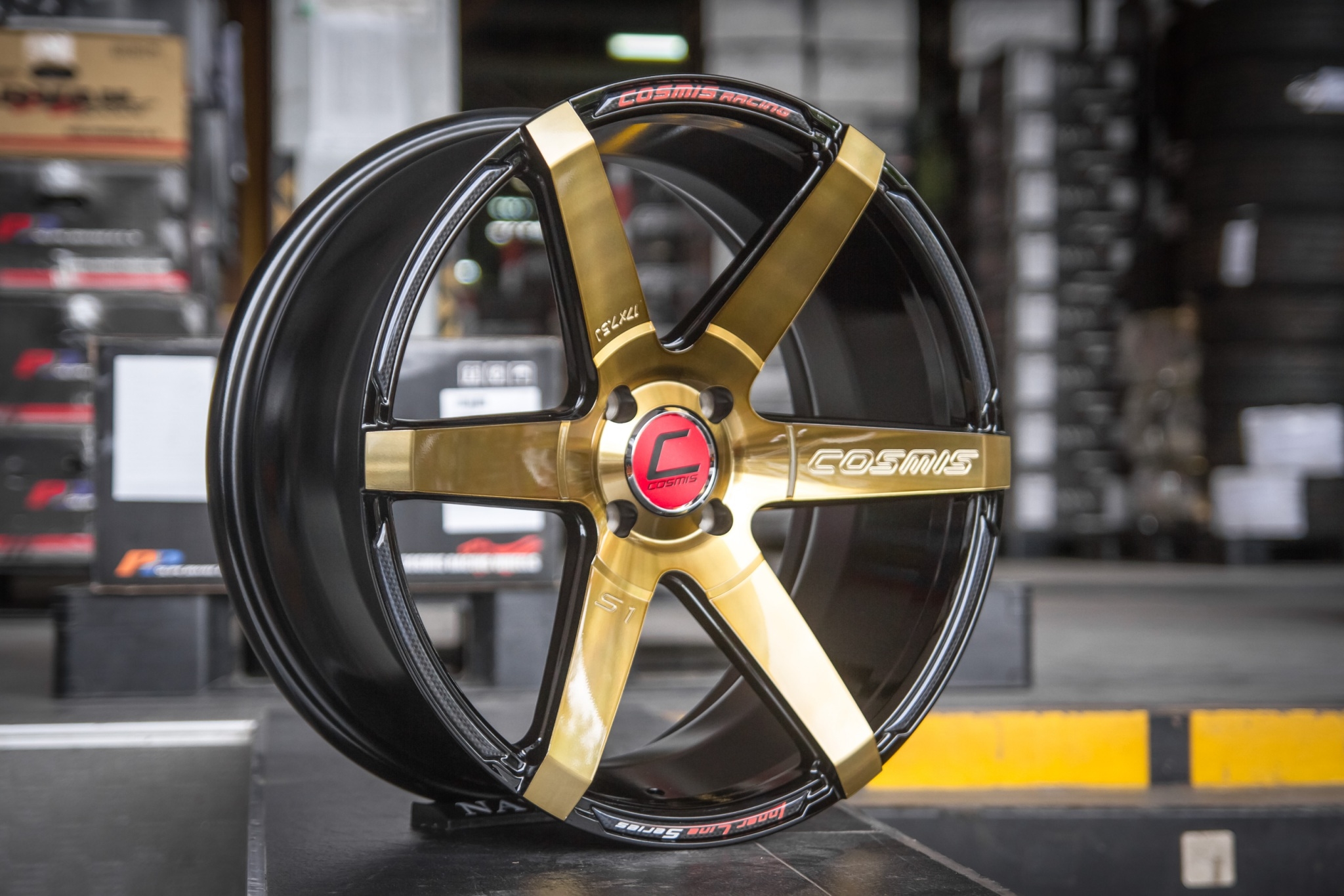 แม๊กซ์ INNERLINE.S1(9929) 17X7.5 4X100 ET28 CB.73.1 B-PTG-XZTG (สีดำกลึงหน้าไดร์ทอง+CNCตัวหนังสือไดร์ทอง)