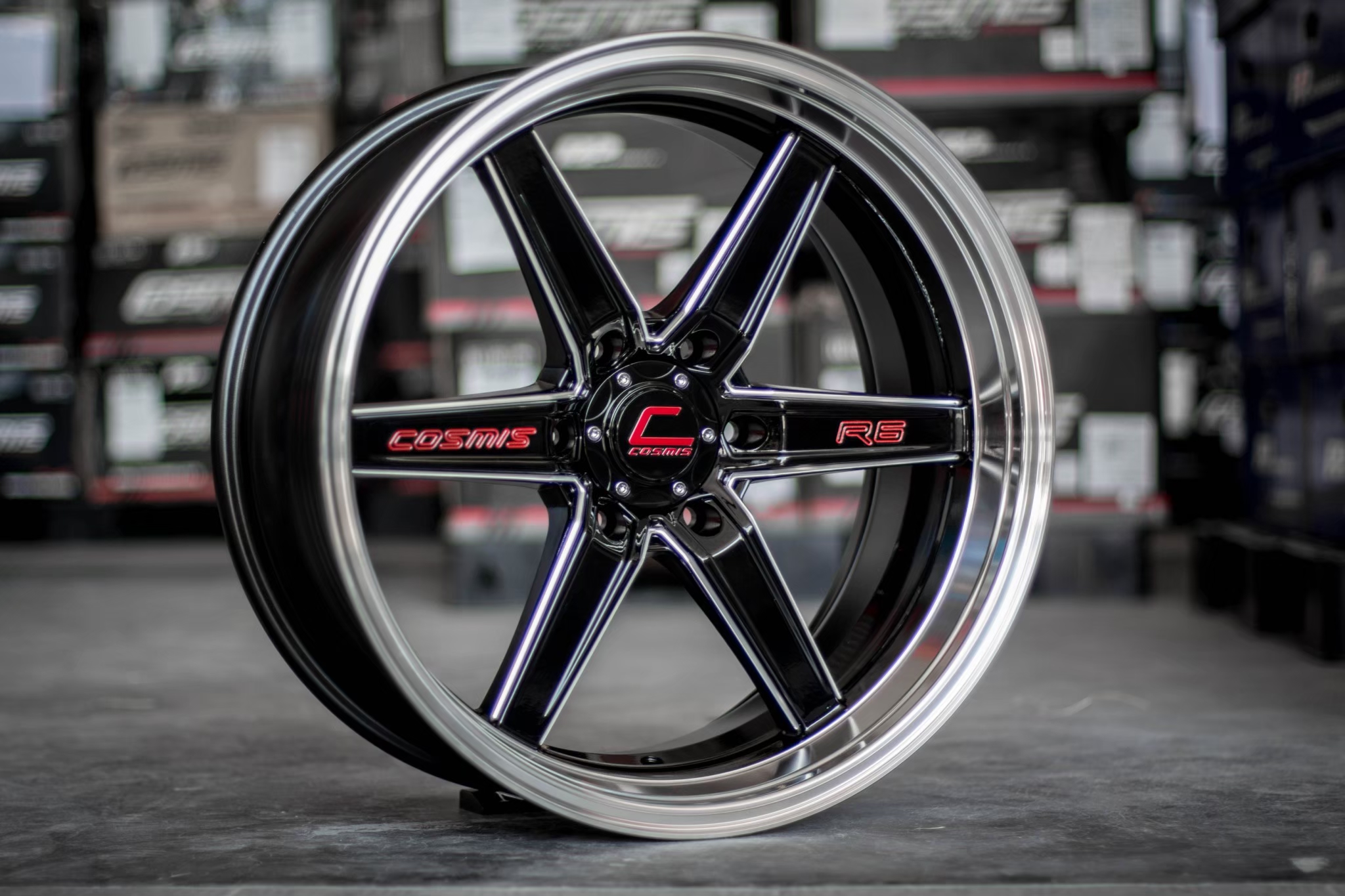 แม็กซ์ R6(YA9965) 20X9.0 6X139.7 ET6 CB.106 *DI-B-LP-(R)XZ* (สีดำขอบเงา+หยอดตัวหนังสือสีแดง)Custom