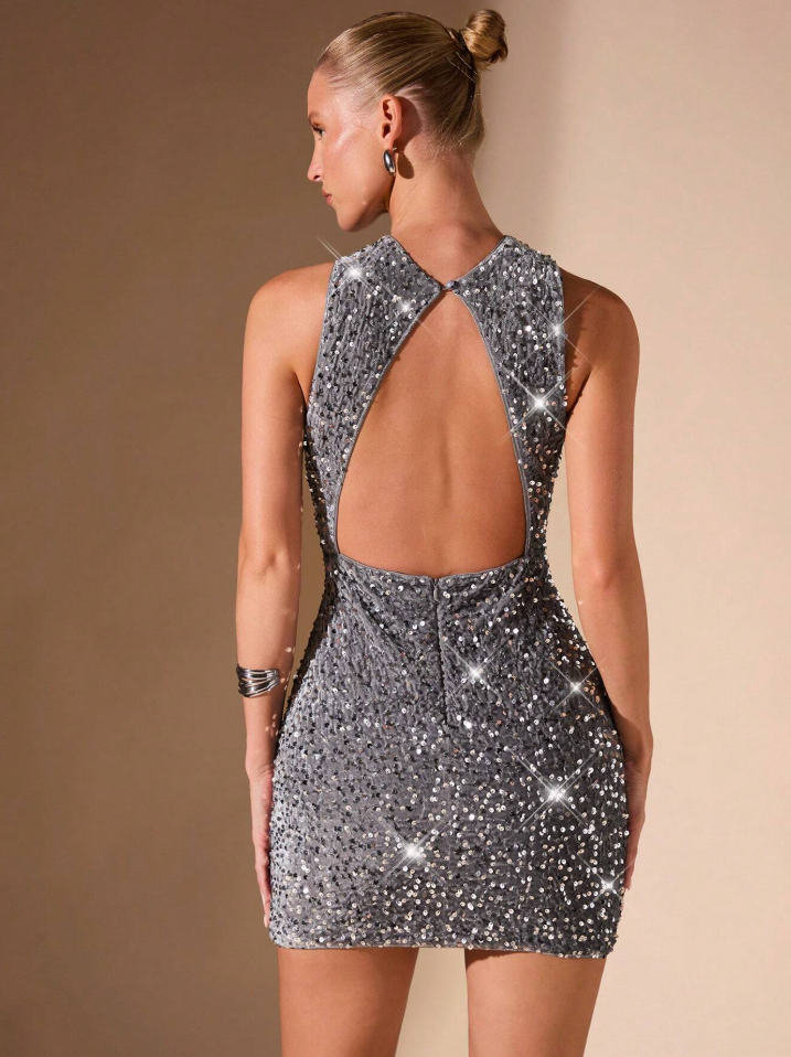 ชุดเดรสสั้นกลิตเตอร์สีเงิน มินิเดรสปาร์ตี้สุดหรู