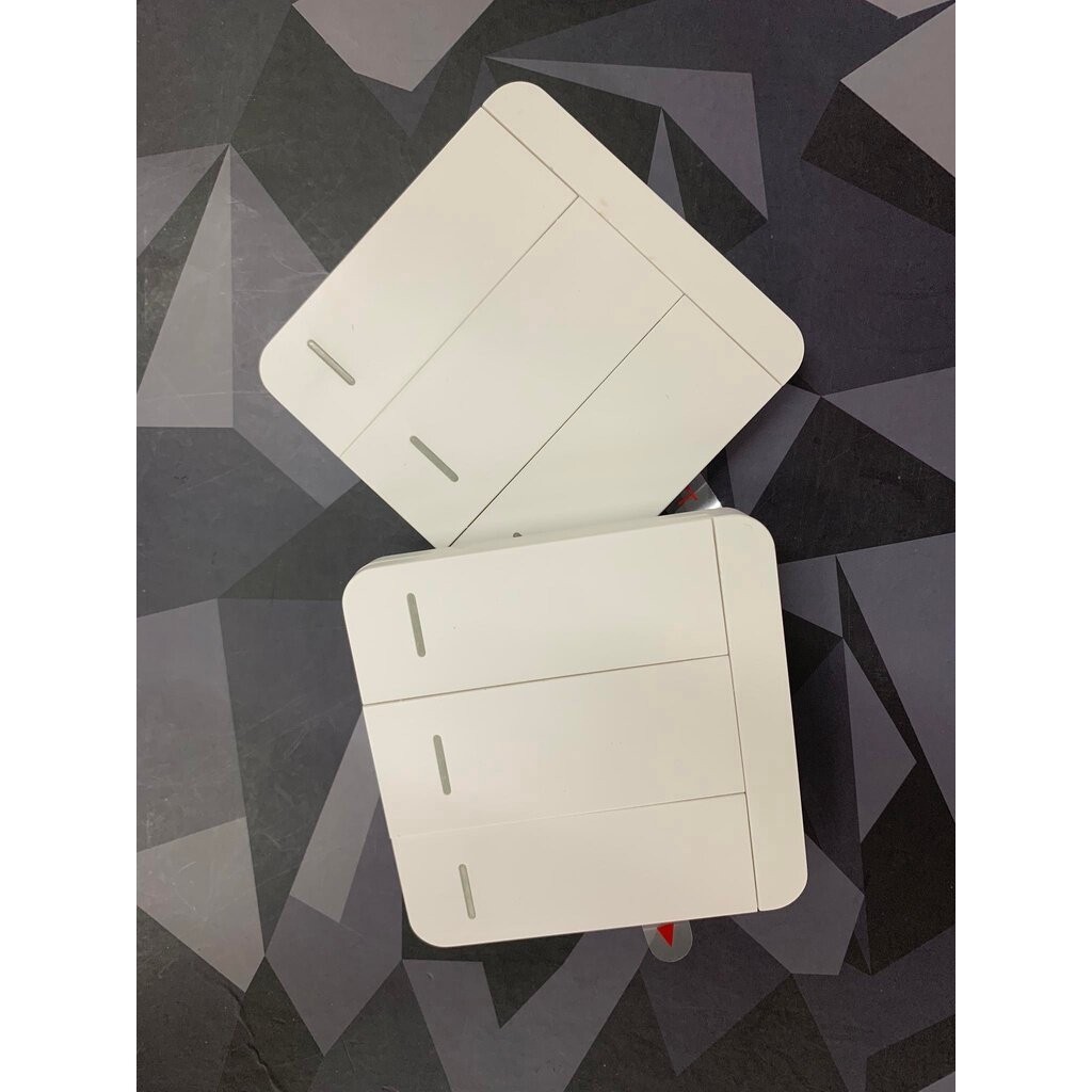 สวิตซ์เปิด-ปิดในบ้านแบบไร้สาย ใช้ได้กับมอเตอร์ ARROW และ WAY ทุกรุ่น ใช้สั่งเปิด-ปิด จากภายในบ้านได้