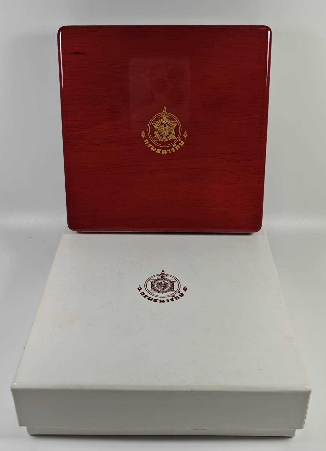 เหรียญทองแดง ที่ระลึก 80 พรรษา สมเด็จพระนางเจ้าสิริกิติ์ พระบรมราชชนนีพันปีหลวง ขนาด 7 ซม