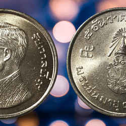 สินค้า โปรโมชั่น เมื่อซื้อสินค้าครบ 1,000 บาท **รับฟรี เหรียญ 5 บาท ที่ระลึก 50 พรรษา รัชกาลที่ 9 “ประเทศไทย”