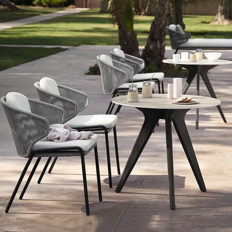 EMINENCE Dining Set