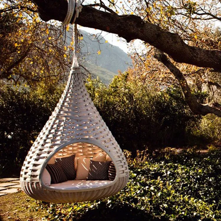 Outdoor hanging nestrest swing Hotel beach outdoor rattan swing chair weaving balcony hanging basket leisure swing bed